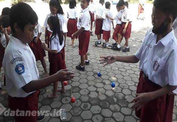 Dinas Pendidikan Pekanbaru Larang Anak Sekolah Main Lato-lato