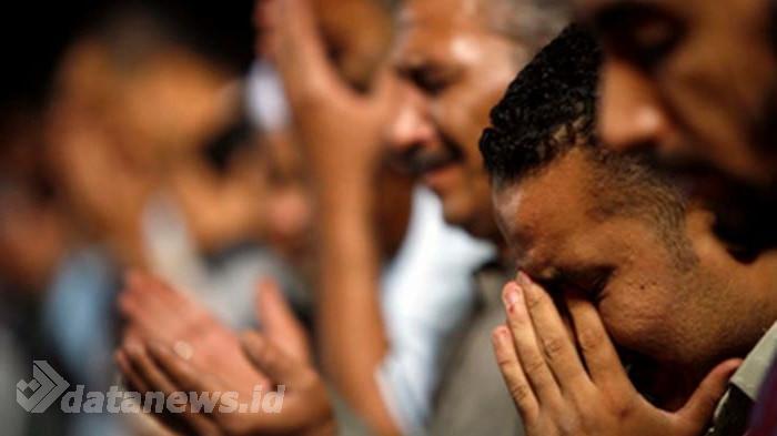 Seharusnya Kita Selalu Menangis