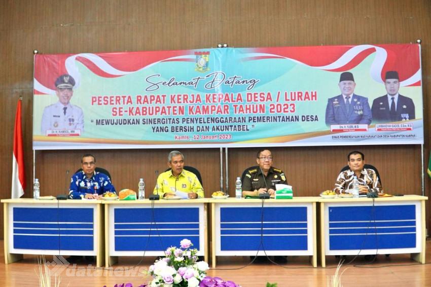 Raker dengan Kades, Pj Bupati Kampar Bahas LKPPD dan BUMDes