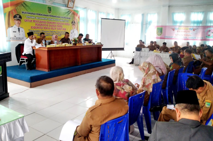 Asisten III Pemkab Rohil Buka Musrenbang di Kecamatan