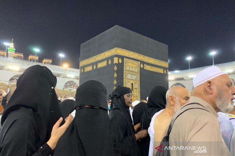 Wanita Ikut Shalat Jumat Tidak Perlu Lagi Shalat Zuhur, Begini Aturannya