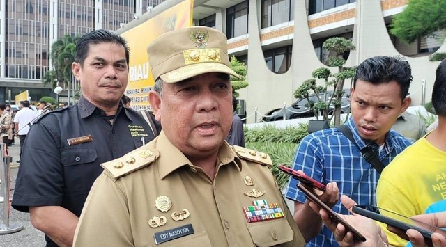 Sekda SF Haryanto Kena Tegur Wakil Gubernur Riau