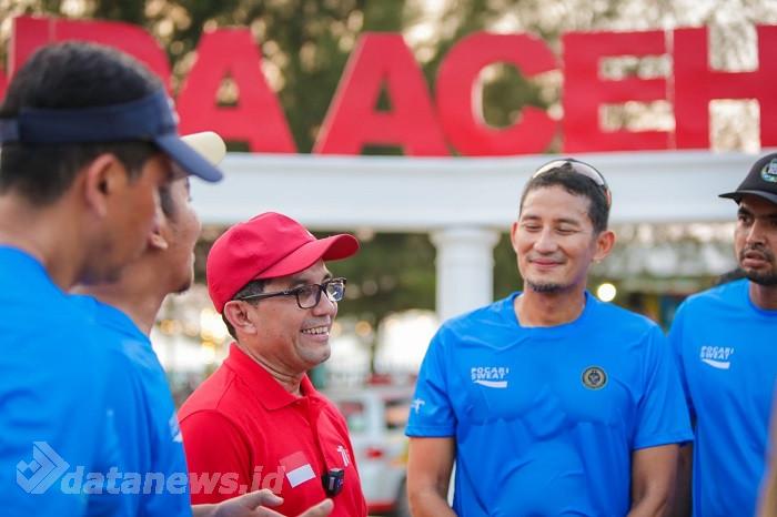 Menparekraf Sandiaga Uno Ngabuburit Bareng Bakri Siddiq di Kilometer Nol Banda Aceh