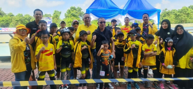 Rohil Juara Umum 3 Kejuaraan Daerah Riau Sepatu Roda di Siak