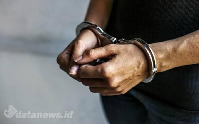 Diduga Setubuhi Anak Kandung Hingga Hamil, Seorang Ayah di Rohil Diserahkan ke Polisi