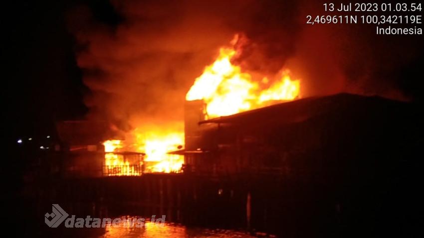 11 Rumah Terbakar di Panipahan Rohil, 3 Orang Meninggal Dunia, Ini Data dan Kronologinya