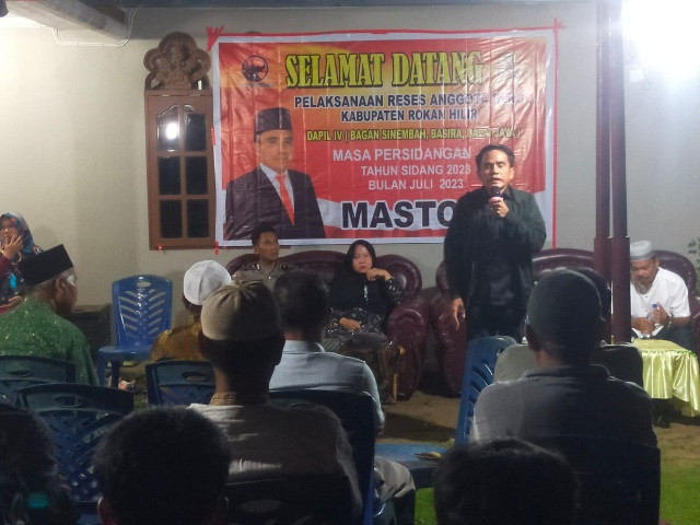 Ketua DPRD Rohil  Reses di Kepenghuluan Harapan Makmur Selatan, Bahas Bedah Rumah