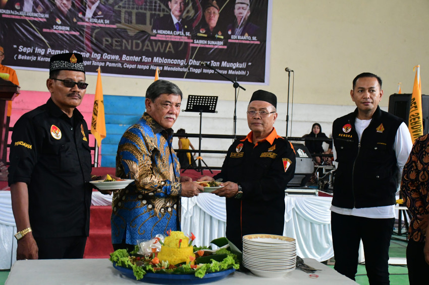Wabup Hadiri Pelantikan 5 DPAC Pendawa dan Srikandi Deli Serdang