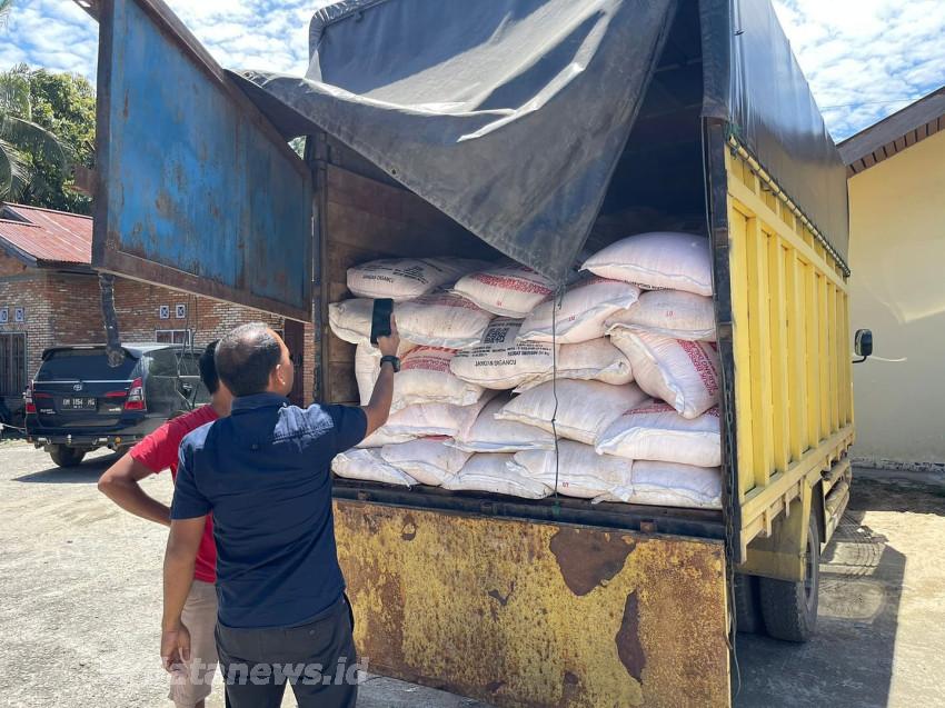 Polres Rohul Tangkap Truk Angkut 5 Ton Pupuk Subsidi Asal Sumut