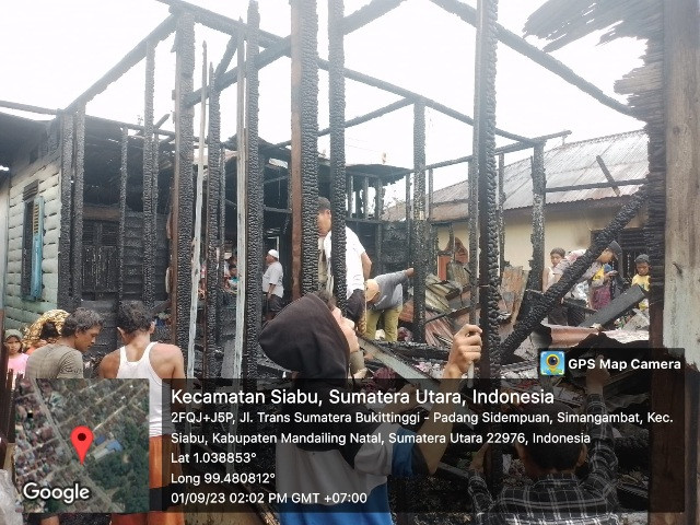 Si Jago Merah Hanguskan 1 Rumah dan  4 Rumah Lainnya Ikut Terdampak
