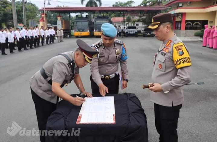 Kapolresta Deli Serdang Pimpin Sertijab Kabag Ops