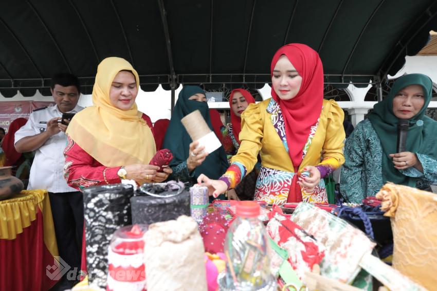 Wardiati Terima Kunjungan TP PKK Pelalawan Riau