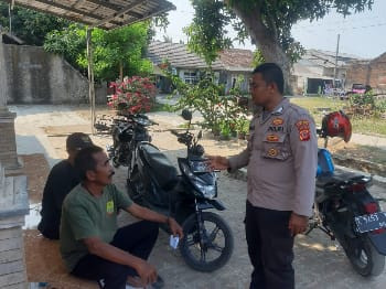 Anggota Polsek Pedes Polres Karawang Ajak Masyarakat Untuk Menjaga Keamanan Tawuran