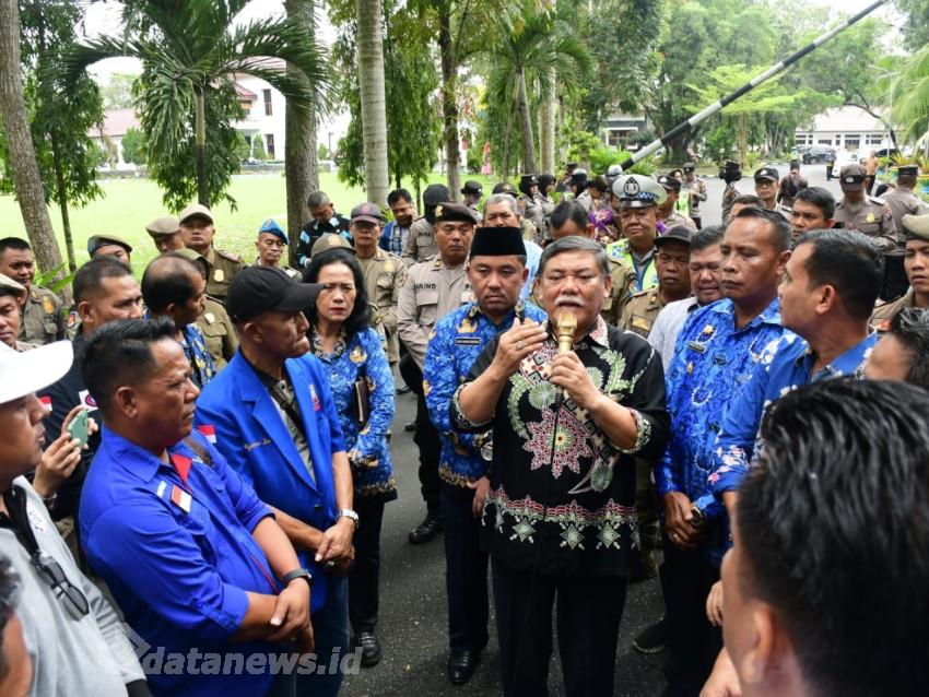 Plt Bupati Sahuti Tuntutan Buruh