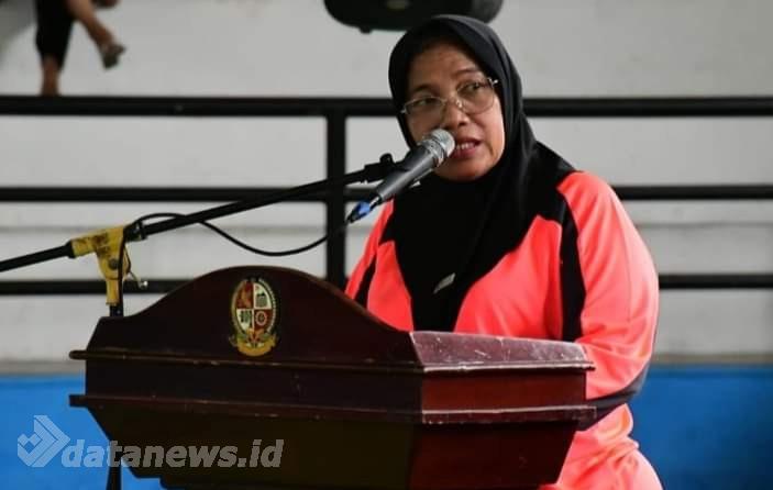 Plt Ketua TP PKK Deli Serdang Buka Turnamen Voli Gembira Hari Ibu