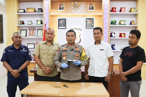 Polres Aceh Tamiang Amankan Senjata Api Jenis Pistol