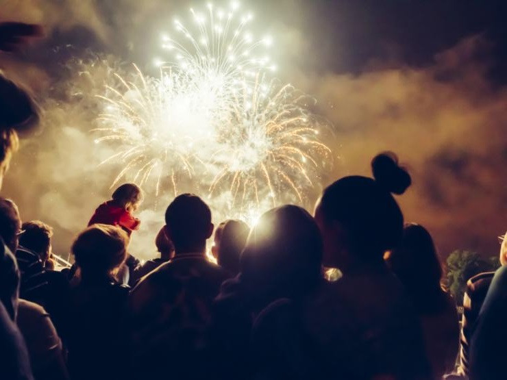 Hukum Ikut Merayakan Pergantian Malam Tahun Baru Masehi