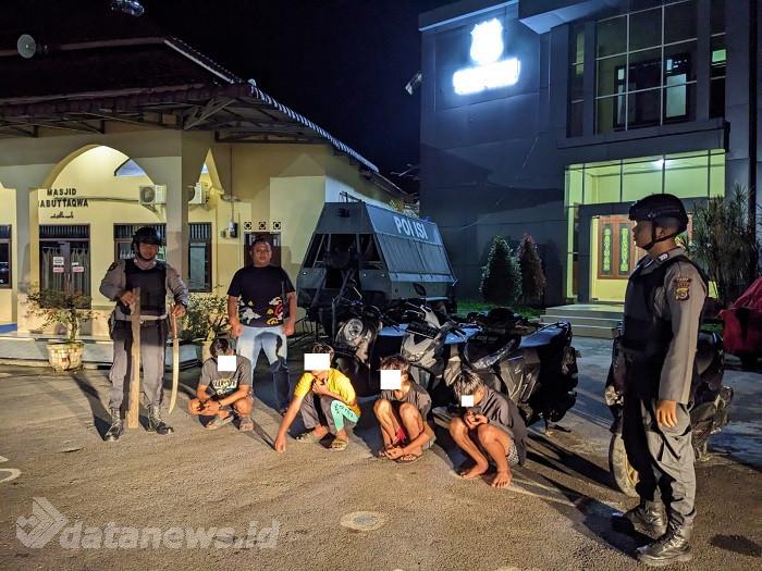 Bawa Samurai, 5 Pelajar Diamankan Polres Langsa
