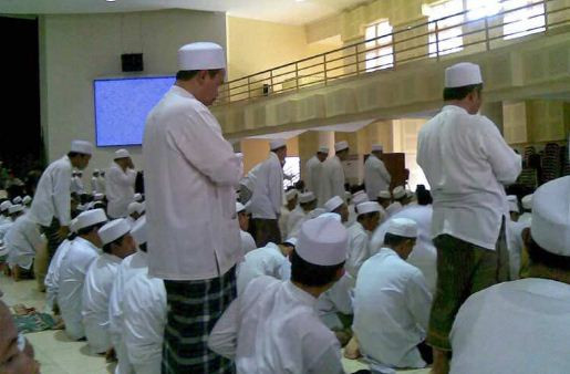 Shalat Tahiyatul Masjid Saat Khatib Berkhutbah