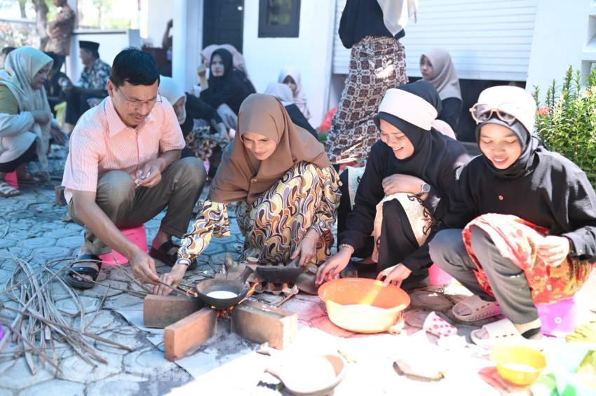 Ketua DPRK Banda Aceh Gelar Kenduri Tet Apam