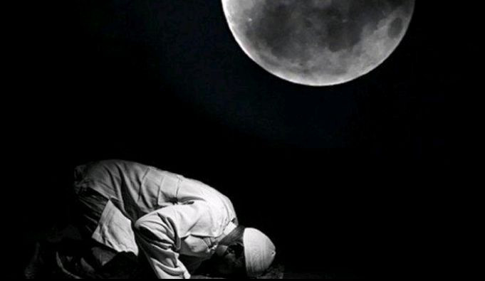 Penyebab Seseorang Sulit Shalat Malam