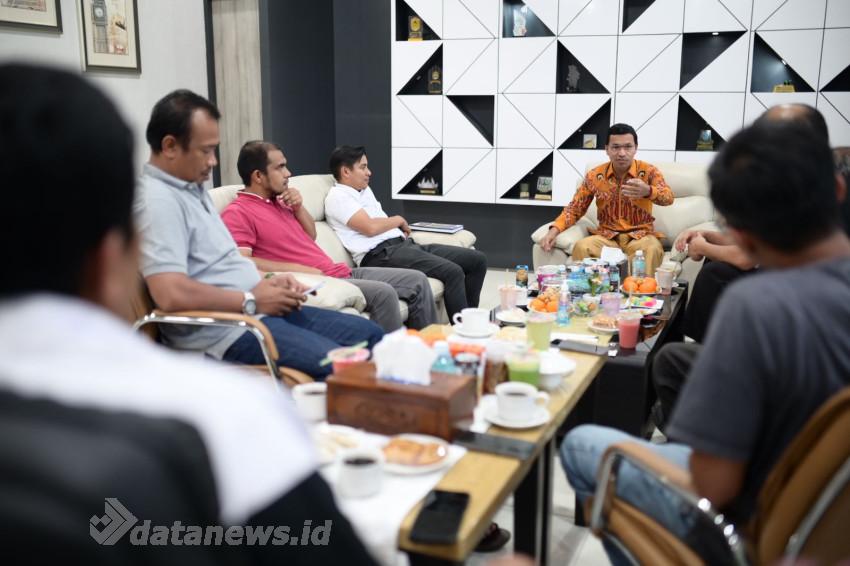 Ketua DPRK Diskusi Dengan Pegiat Komunitas Kopi Takengon