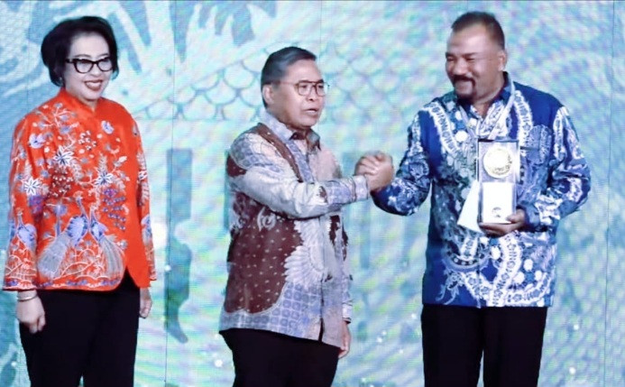 Kabupaten Rohil Terima Penghargaan Piala Adipura 2023