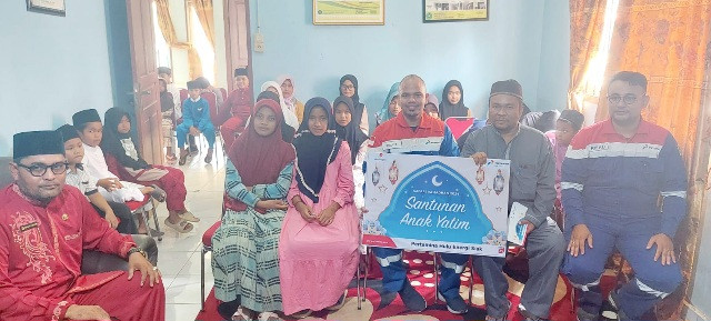 Peduli Wilayah Operasional, PHE Siak Salurkan Bantuan di Rantau Bais