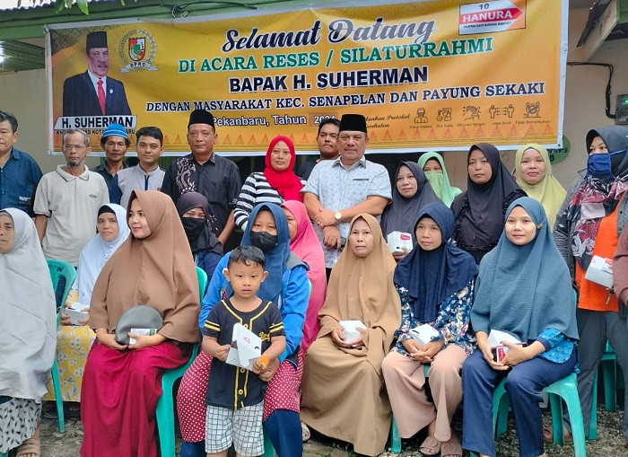 Reses H Suherman di Labuhbaru Timur, Warga Keluhkan Sistem Zonasi Sekolah
