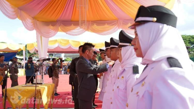 Bupati Rohil Lantik Pejabat Kepenghuluan Definitif dan Pj Penghulu