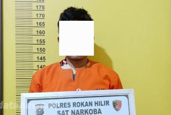 Kasat Res Narkoba Polres Rohil Ringkus Pengedar Sabu di Pondok