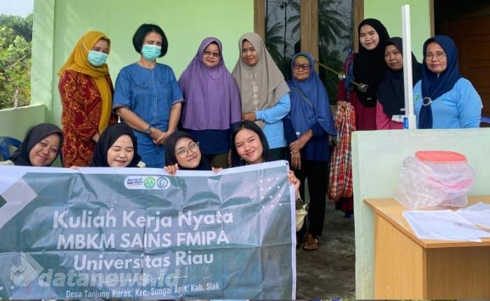 Mahasiswa Kukerta UNRI Desa Tanjung Kuras Berkolaborasi dengan Kader Posyandu Gelar Sosialisasi Pangan Sehat dan Gizi