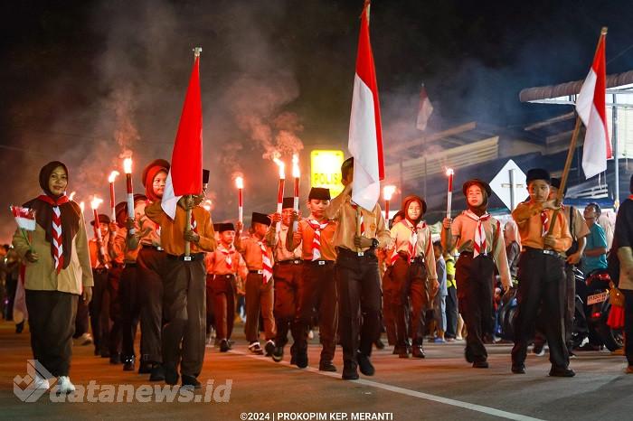 Sambut Hari Kemerdekaan RI, Pemkab Meranti Gelar Pawai Obor dan Apel Kehormatan Renungan Suci