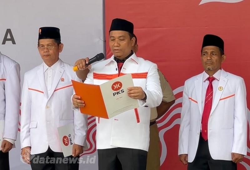 Markarius Anwar Didaulat Baca UUD 1945 Saat Upacara 17 Agustus 2024 di DPW PKS Riau
