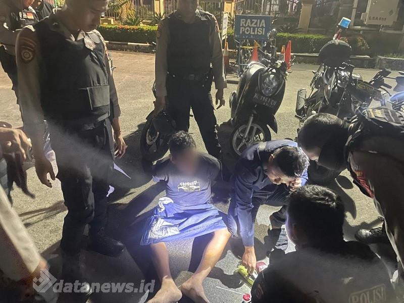 Sedang Patroli, Polisi Temukan Pengedar Narkoba Sedang Transaksi di Taman
