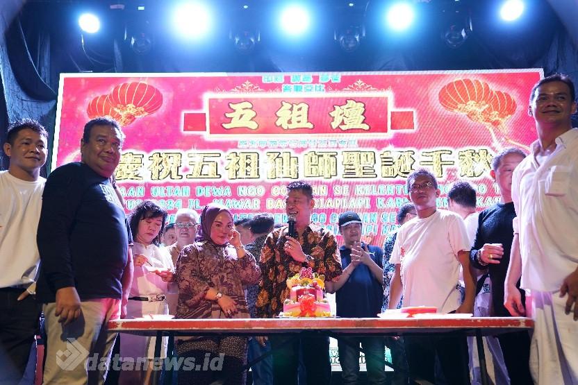 Hadiri Perayaan Ultah Dewa Ngo Co Sian, Bupati Rohil Ajak Warga Tionghoa Turut Sukseskan Pilkada Serentak