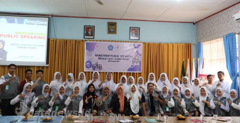 SMAN 2 Bangko Pusako Mengadakan Kegiatan Latihan Dasar Jurnalistik Workshop Public Speaking