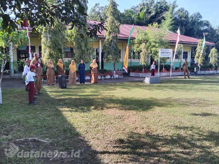 Kepsek SDN 018 Tanjung Medan Ingatkan Pelajar Terus Pupuk Rasa Cinta NKRI