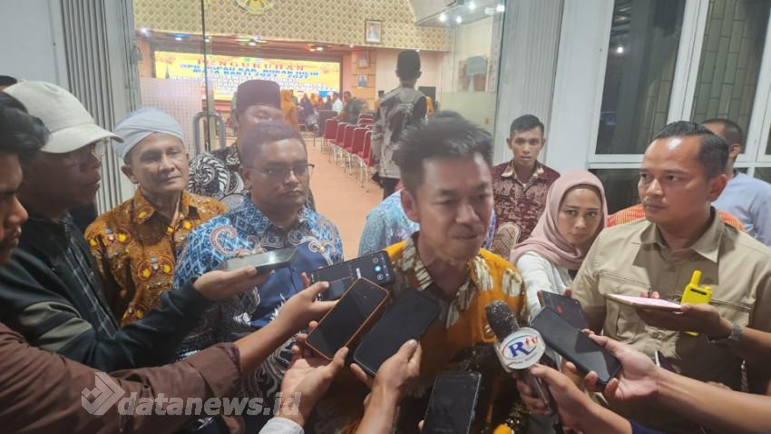Bupati Rohil Afrizal Sintong Sebut Semua Guru Honorer Agama Akan  Diangkat Jadi PNS