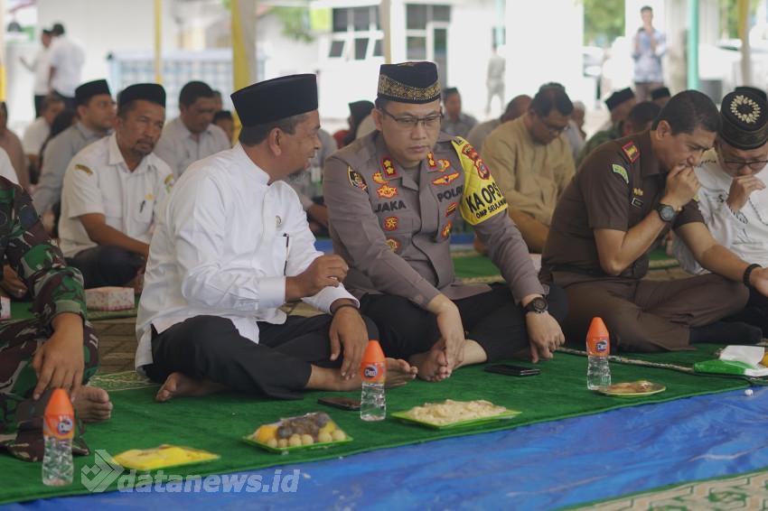 Kapolres Pidie dan Forkopimda Hadiri Peringatan Maulid Nabi Muhammad SAW 1446 H.