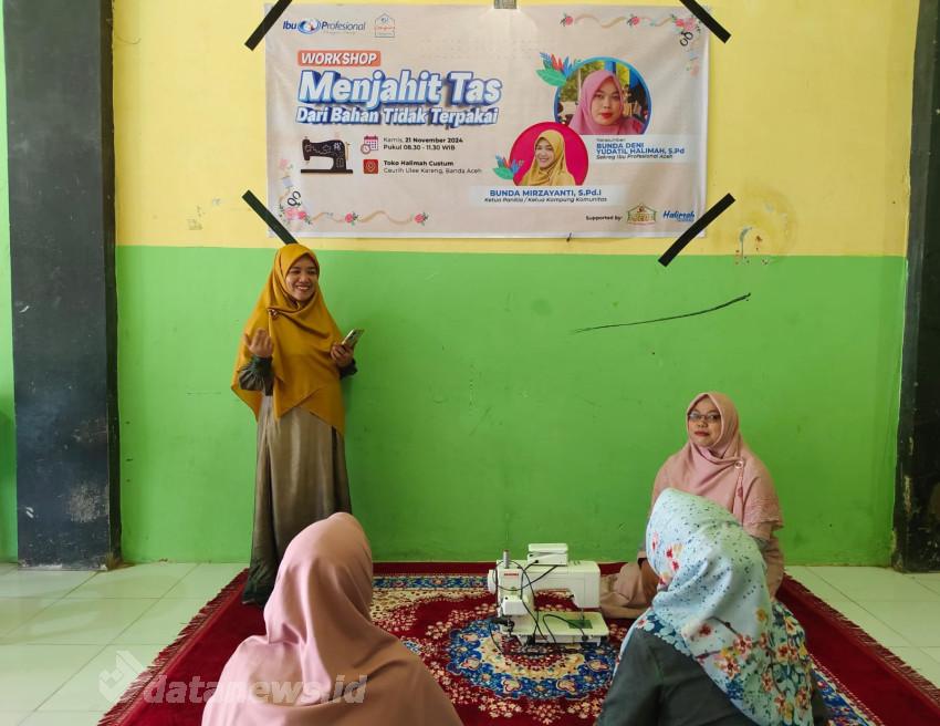 Kampung Komunitas IP Aceh Gelar Pelatihan Menjahit Tas