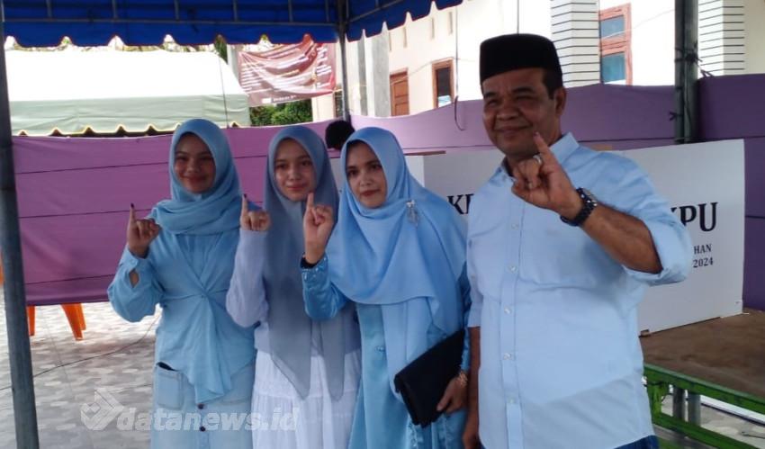 Anwar, S.Pd.I, MAP Cawabup Pidie Mencoblos di TPS Keulibeut