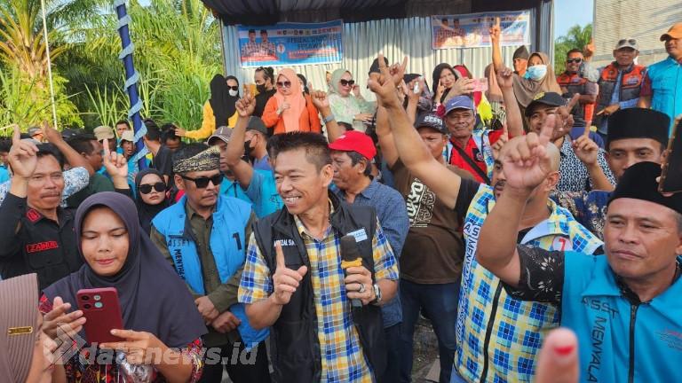 Selain Tanki Semprot dan Gerobak, ASSET Juga Berikan Dodos dan Egrek Untuk Petani Se- Rohil