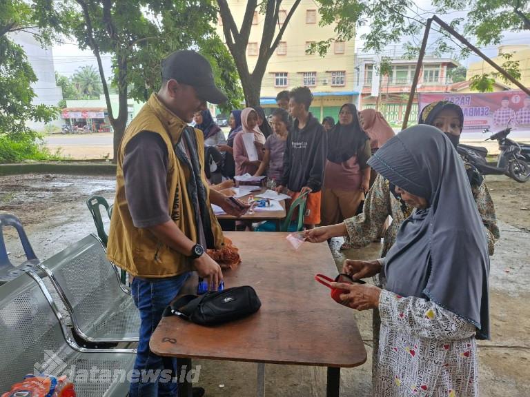 13 Kepenghuluan di Bagan Sinembah Terima 10.000 Paket Sembako Murah dari Asset