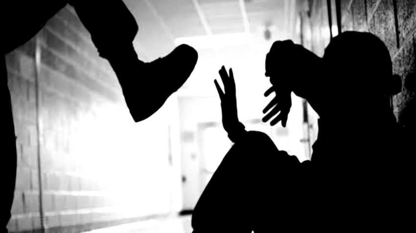 Siswa SMA di Jakarta Selatan Diduga Dianiaya Senior di Toilet, Orang tua Korban Lapor Polisi
