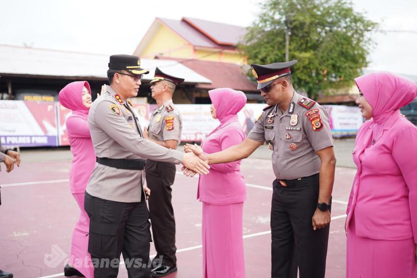 Kapolres Pidie Pimpin Upacara Kenaikan Pangkat Personel