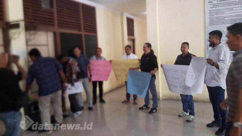 Heboh, Ruang Ketua DPRK Langsa Disegel