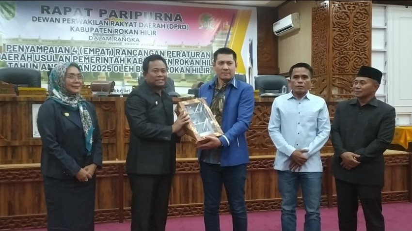 DPRD Rohil Terima 4 Ranperda Usulan dari Pemerintah