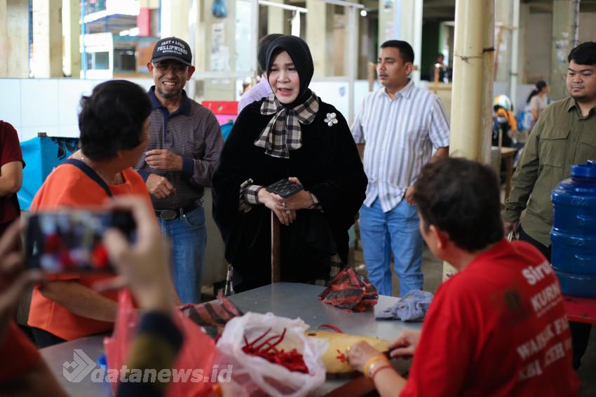 Illiza Apresiasi Sikap Toleran Pedagang Nonmuslim di Bulan Ramadhan