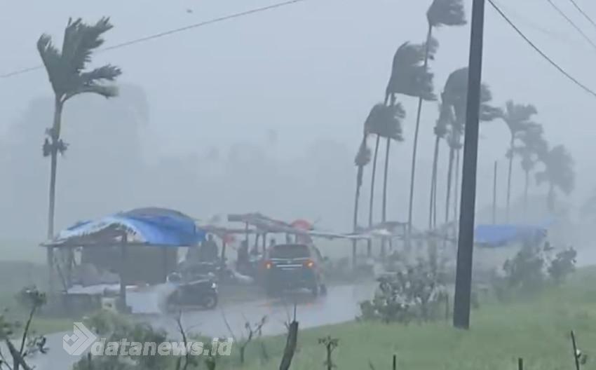 Pidie Dilanda Bencana Angin Kencang dan Banjir